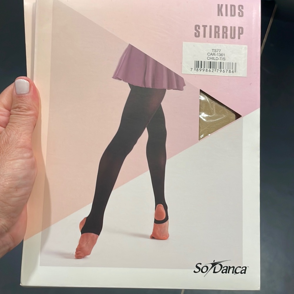 NWT Kids Stirrup So Danca dance tights Tan CAR-1361